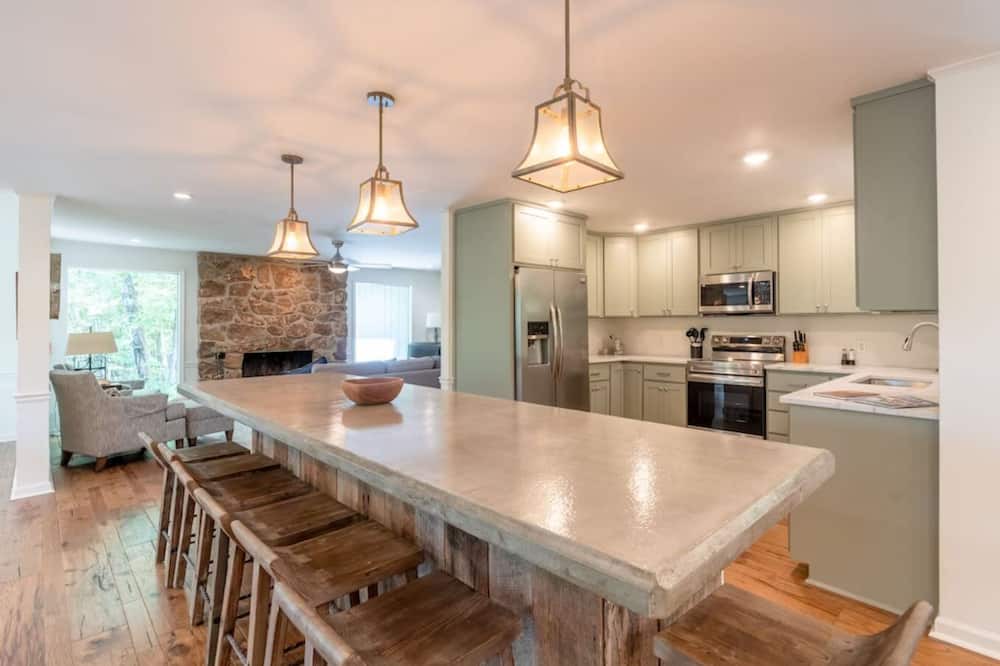 Photo of Kitchen in Fenton