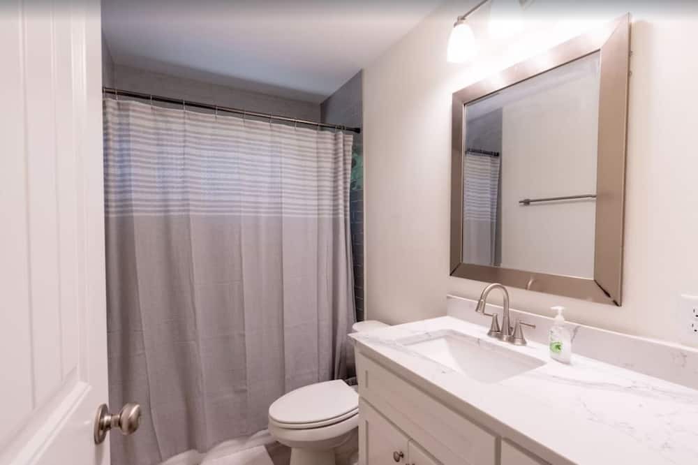 Photo of Bathroom in Fenton