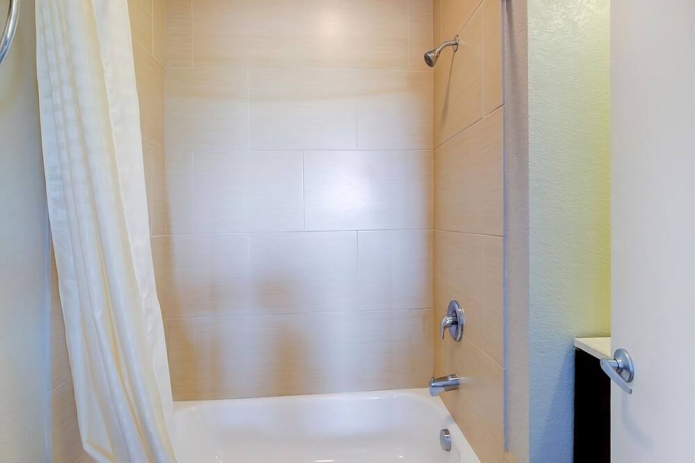 Photo of Bathroom in Dilley