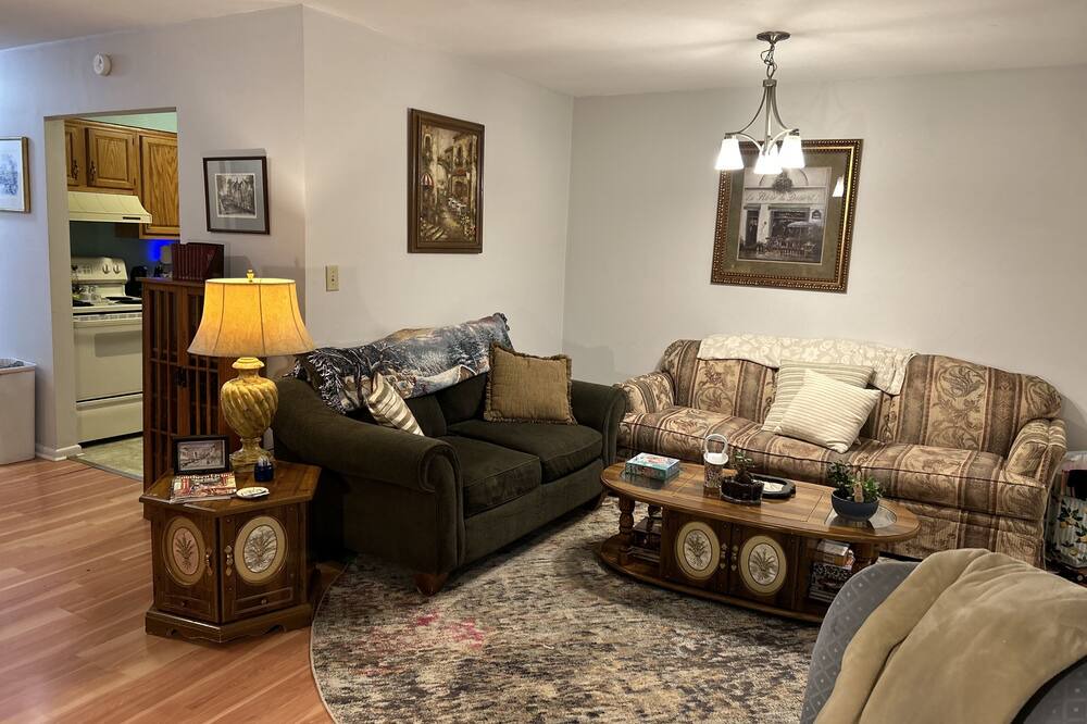 Photo of Livingroom in Cave Spring