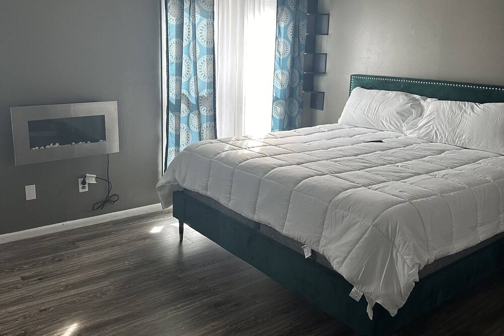 Photo of Bedroom in Cameron Wood