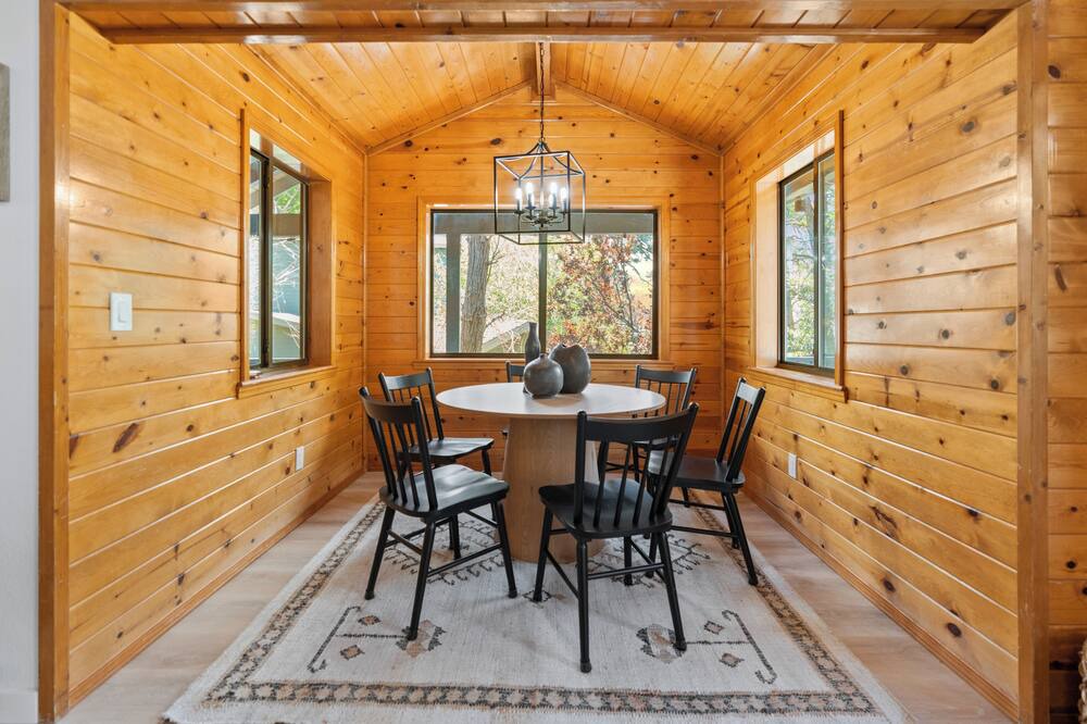 Photo of Livingroom in Munds Park