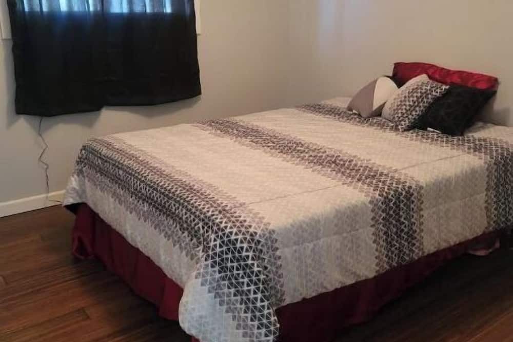 Photo of Bedroom in Benkelman
