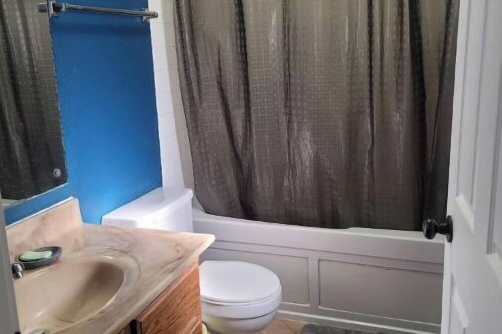 Photo of Bathroom in Benkelman