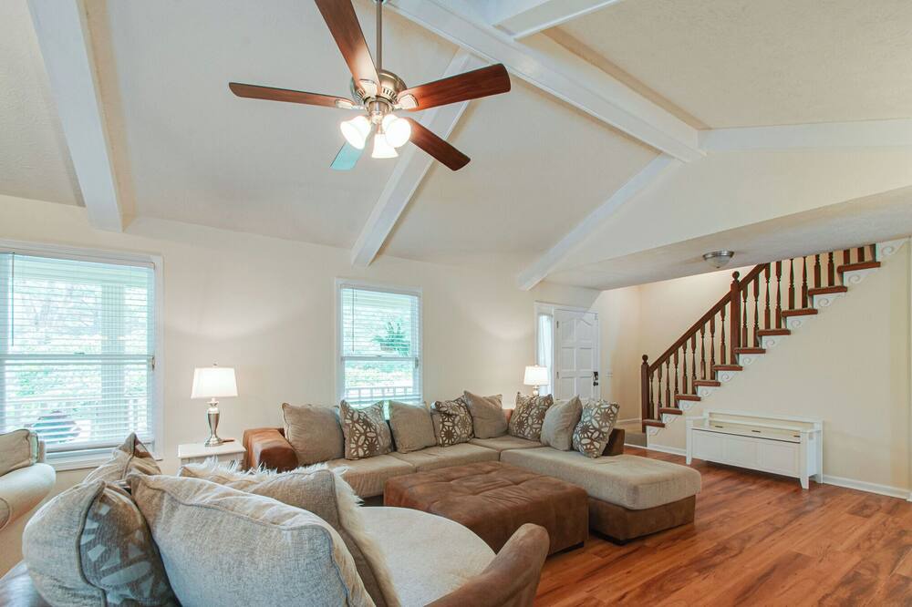 Photo of Livingroom in Bellevue