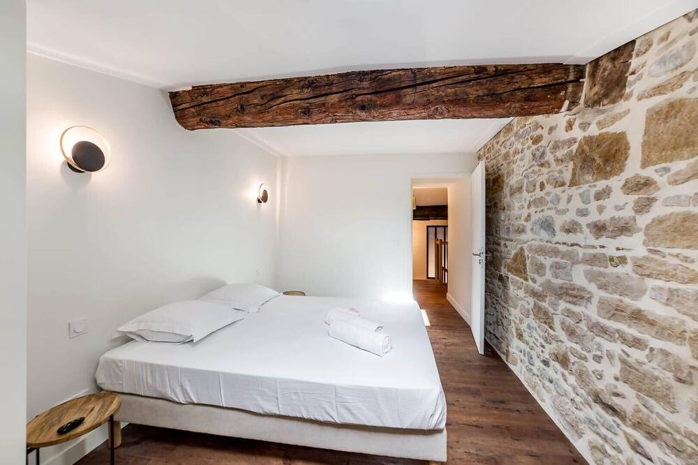 Photo of Bedroom in Old Lyon