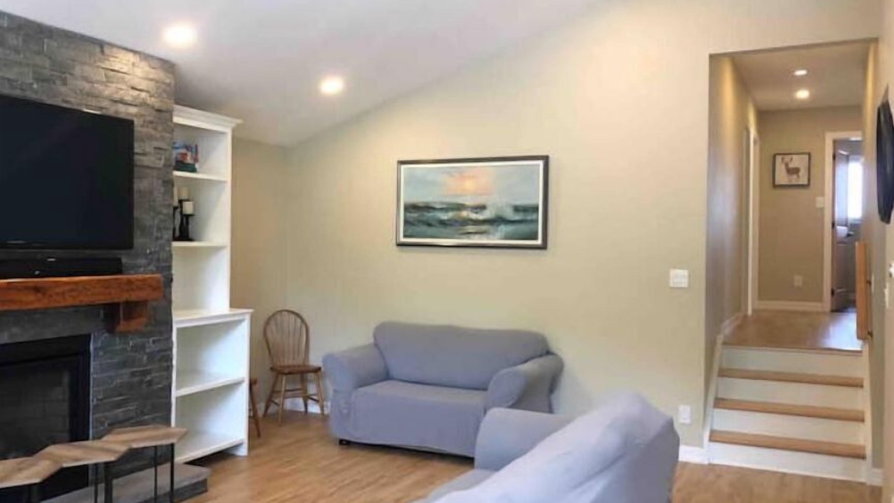 Photo of Livingroom in Tiny