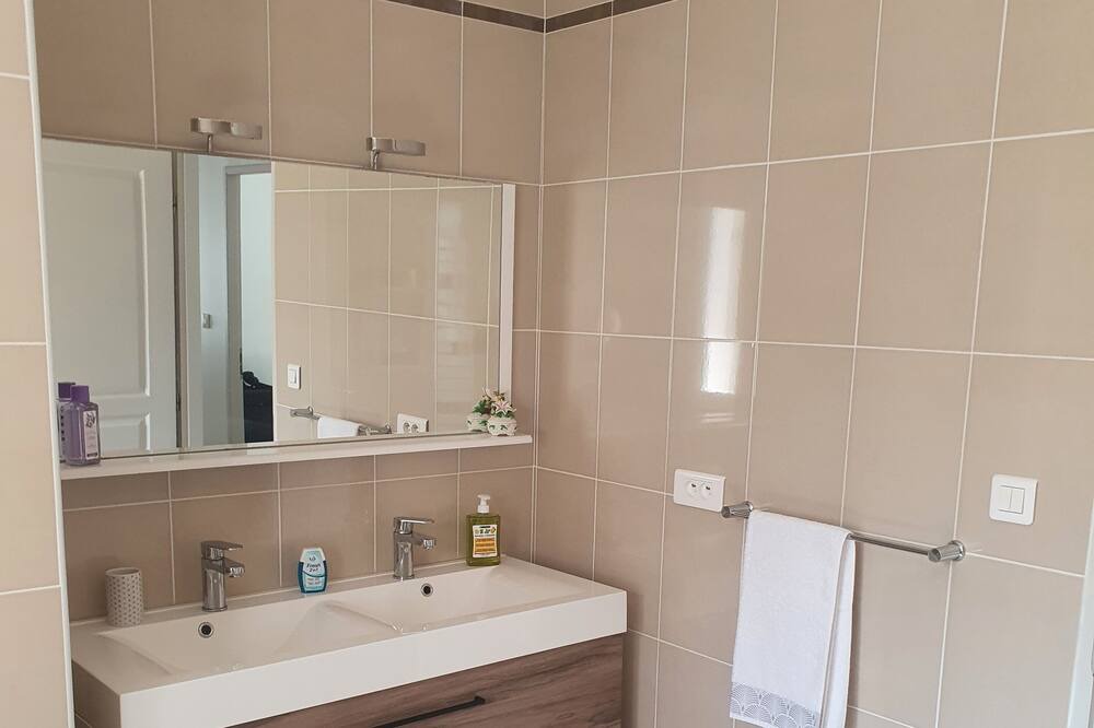 Photo of Bathroom in Seilh