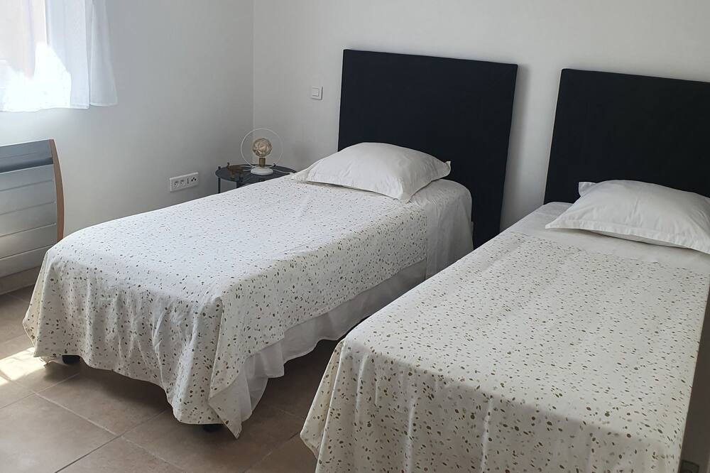 Photo of Bedroom in Seilh