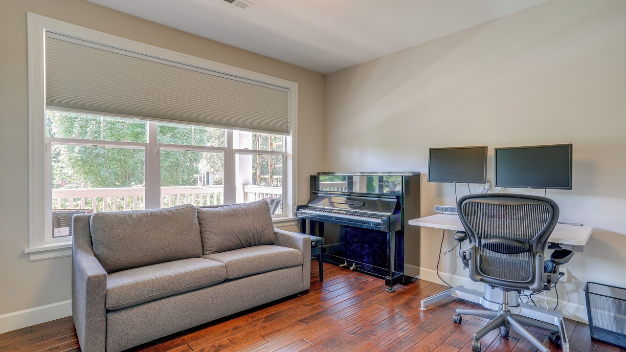 Photo of Livingroom in Sunset Hill