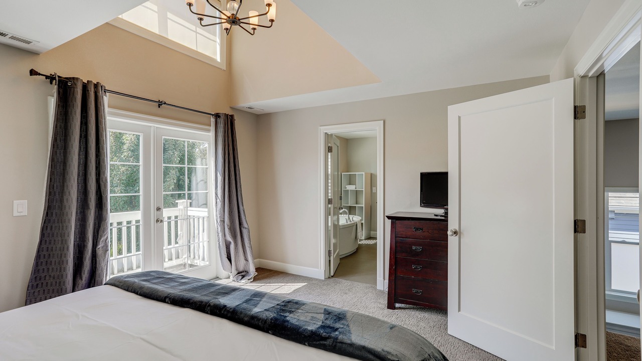 Photo of Others in Sunset Hill