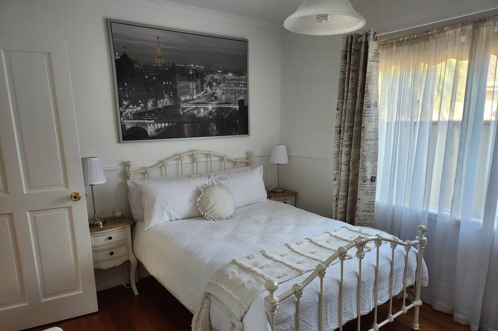 Photo of Bedroom in Altona North