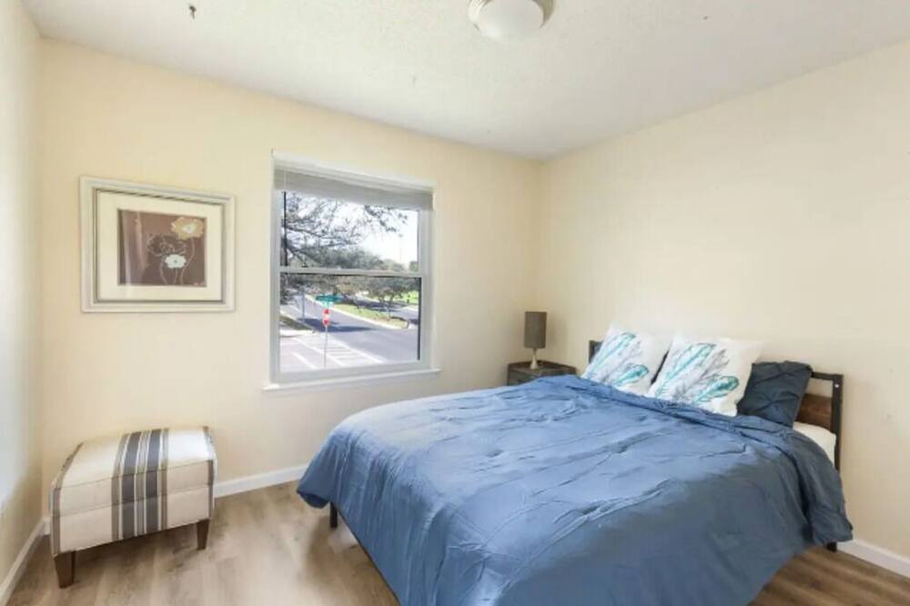 Photo of Bedroom in Anderson Mill