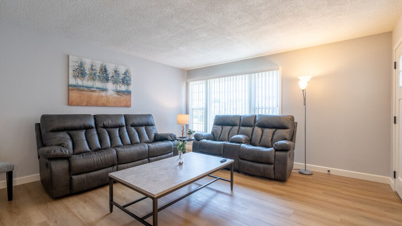 Photo of Livingroom in Charter Oak