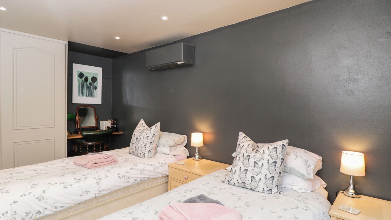 Photo of Others in Crudwell