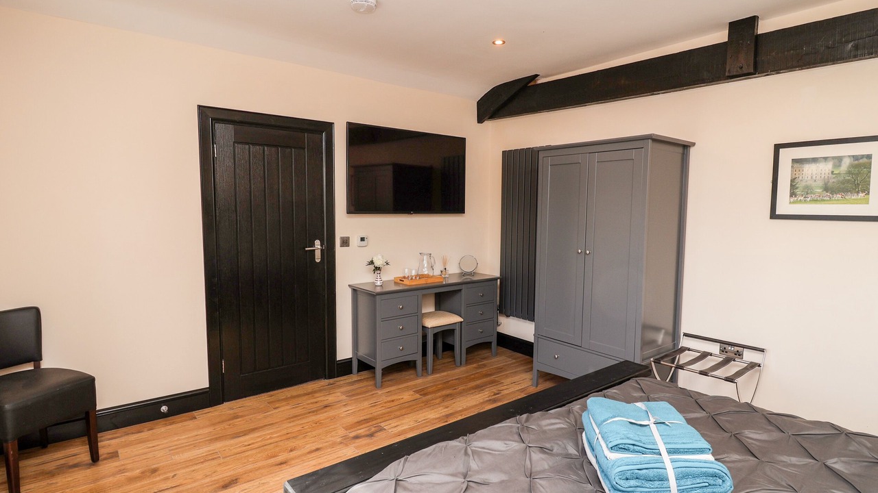 Photo of Others in Ashover