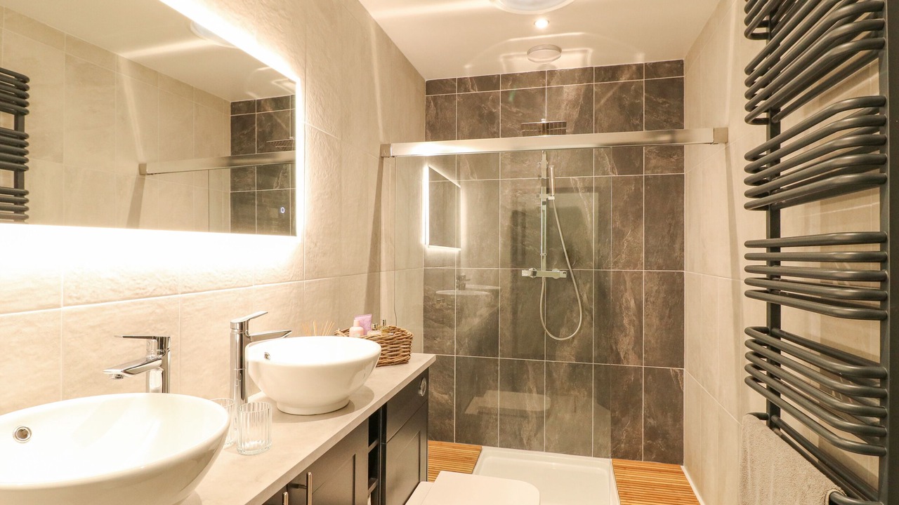 Photo of Others in Ashover