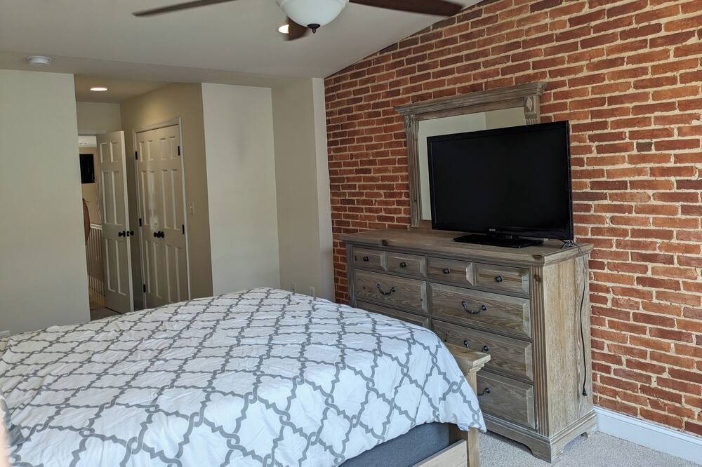 Photo of Bedroom in Upper Fells Point