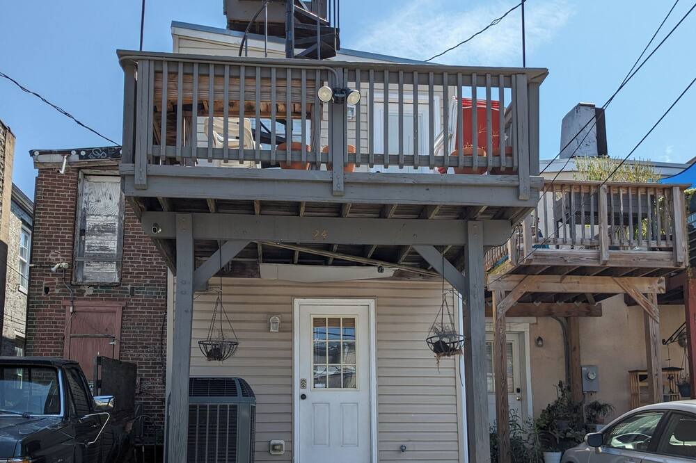 Photo of Others in Upper Fells Point