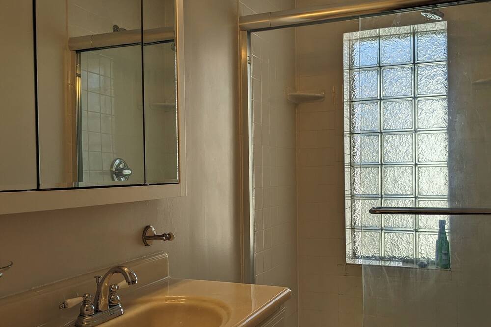 Photo of Bathroom in Upper Fells Point