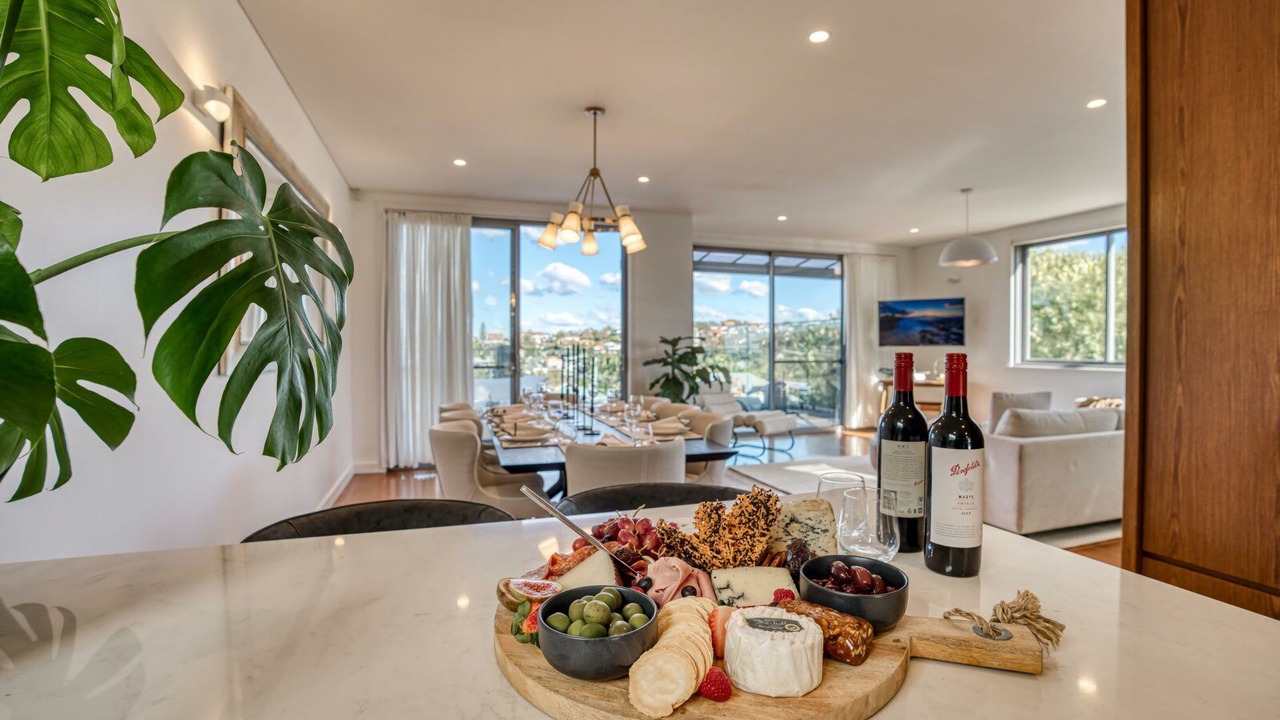 Photo of Others in Bronte