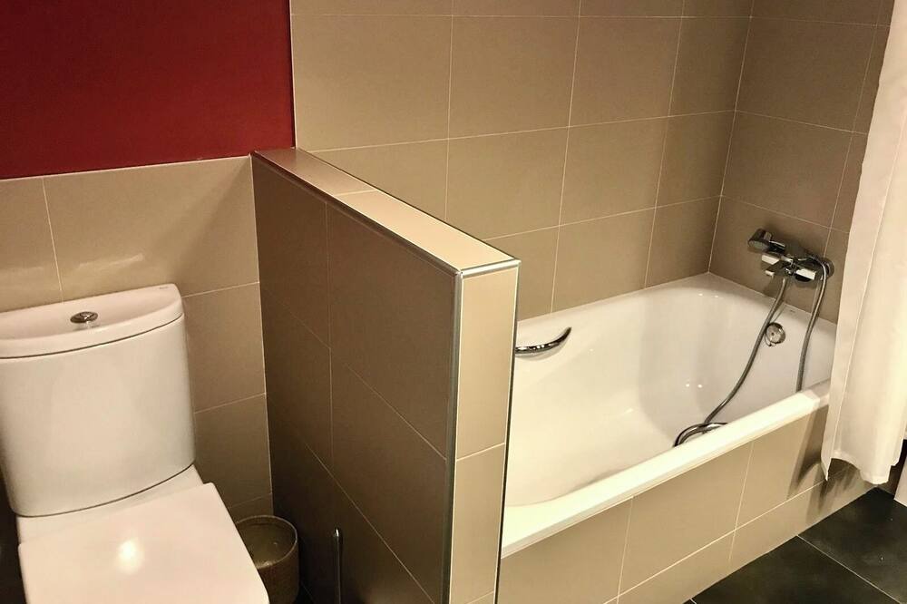 Photo of Bathroom in Nueno