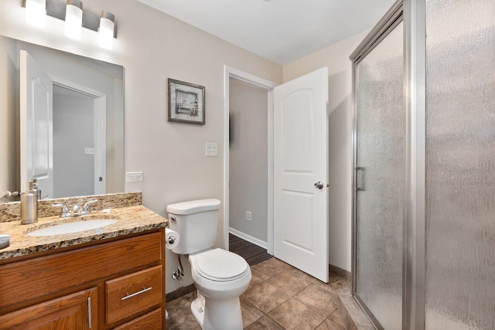 Photo of Bathroom in Oak Lawn