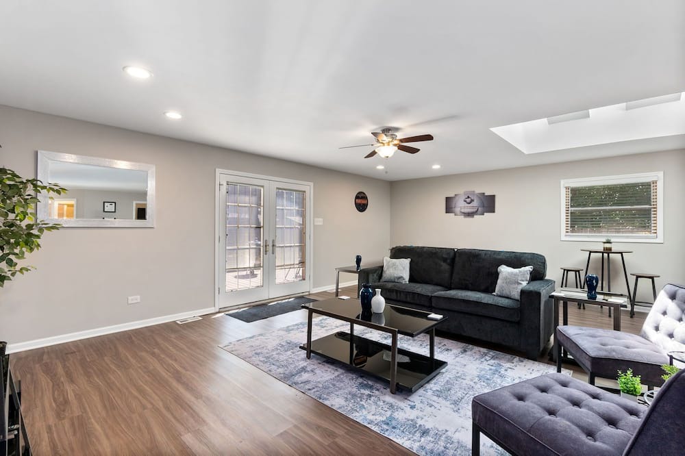 Photo of Livingroom in Oak Lawn