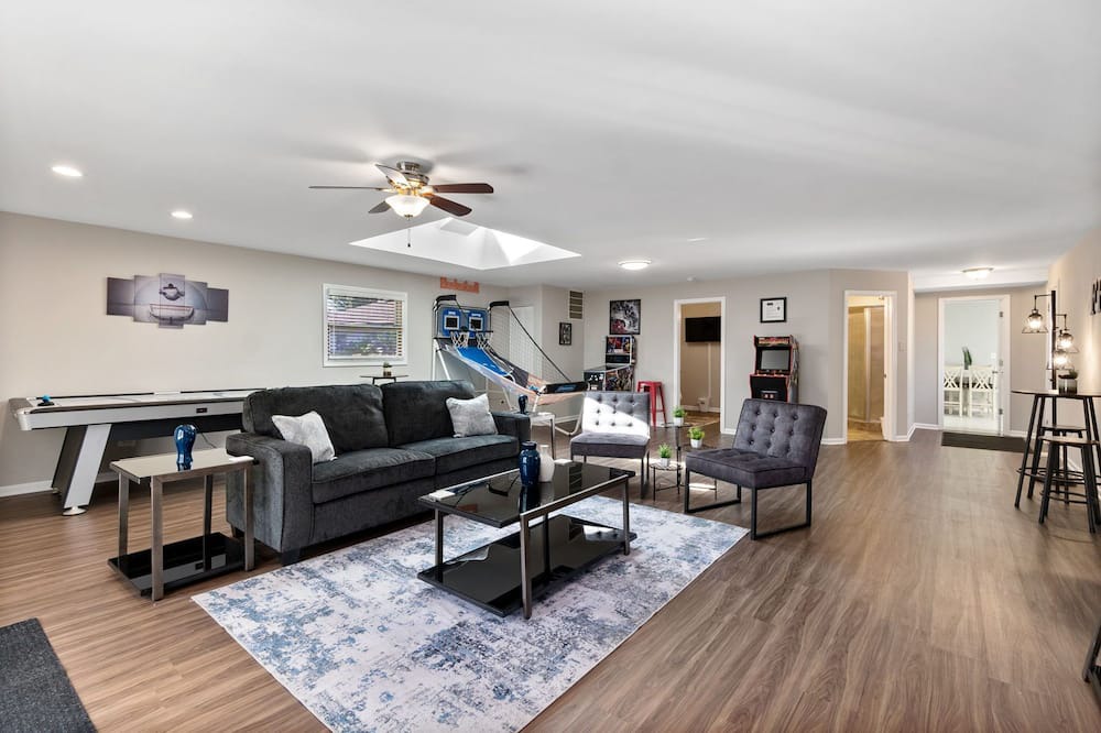 Photo of Livingroom in Oak Lawn