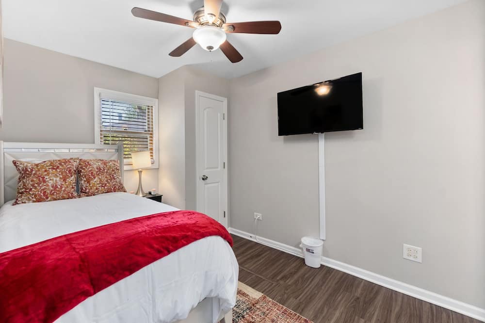 Photo of Bedroom in Oak Lawn