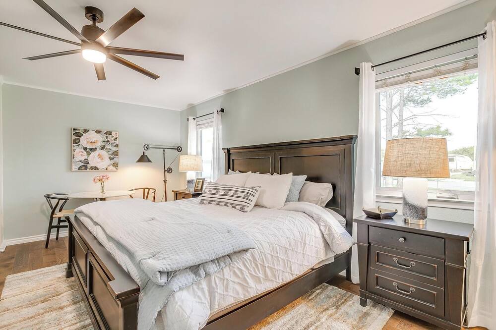 Photo of Bedroom in Gordon