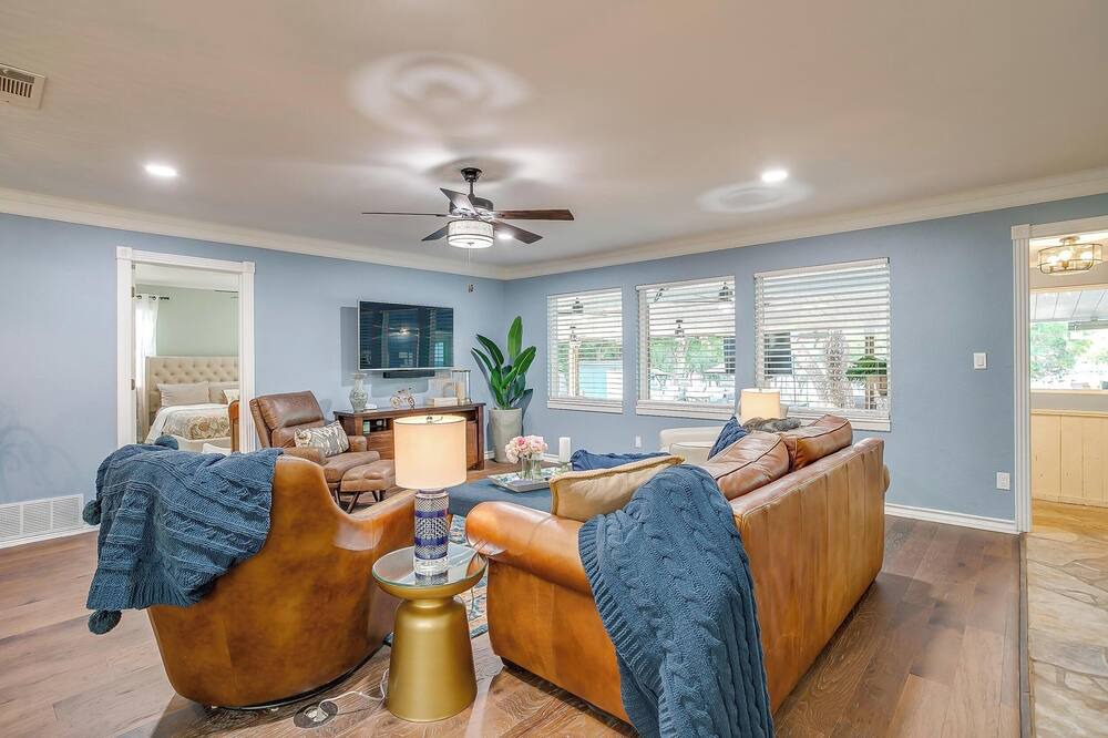 Photo of Livingroom in Gordon