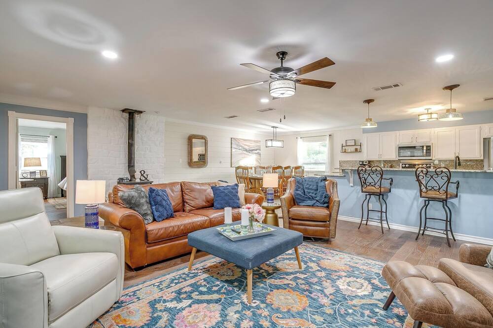 Photo of Livingroom in Gordon