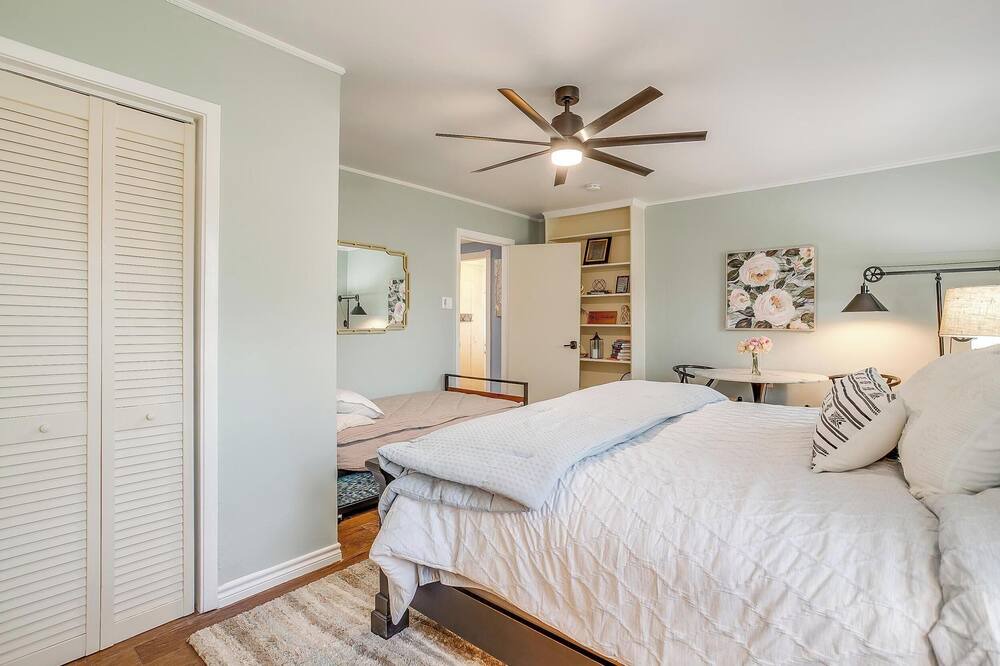 Photo of Bedroom in Gordon
