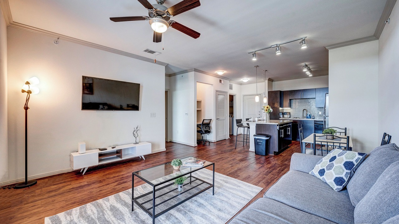 Photo of Livingroom in South Main