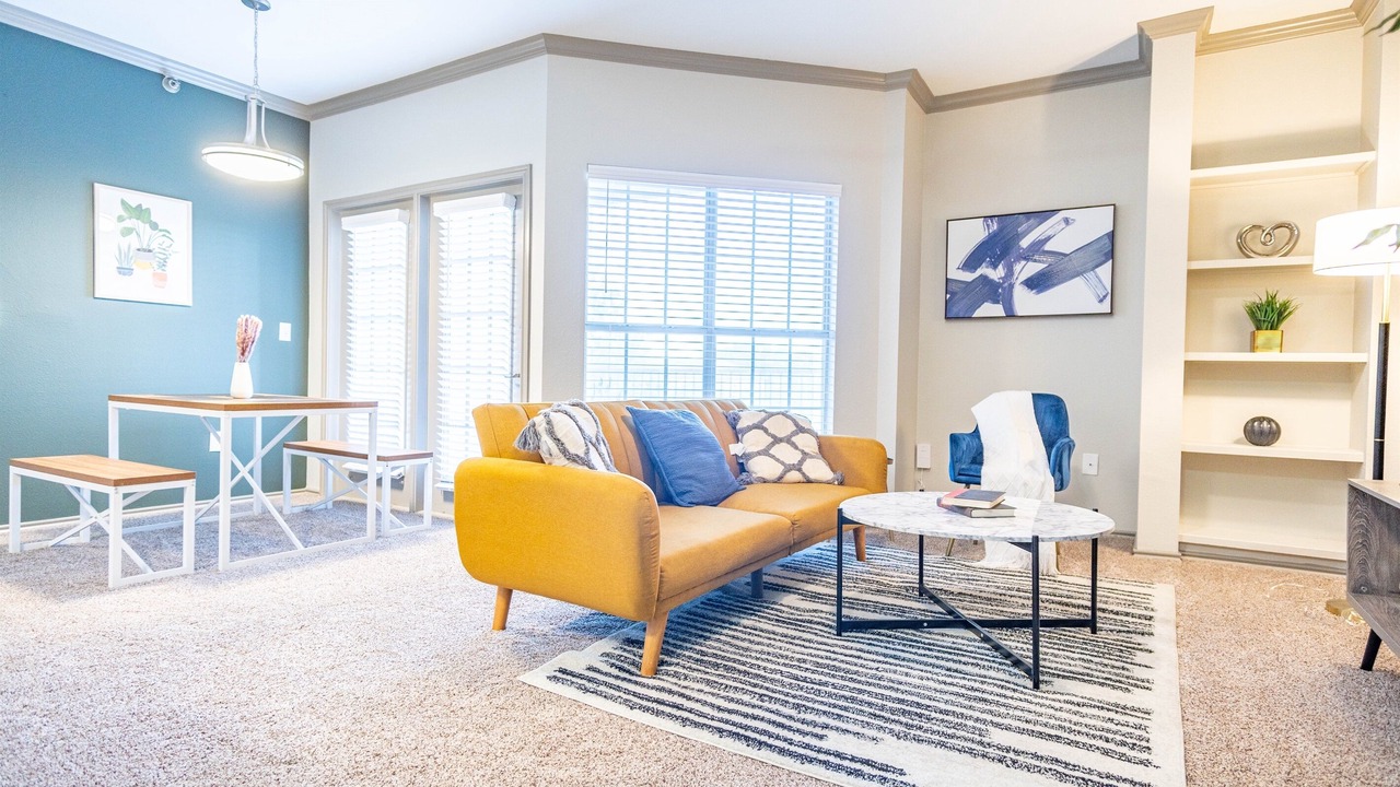 Photo of Livingroom in Wells Branch