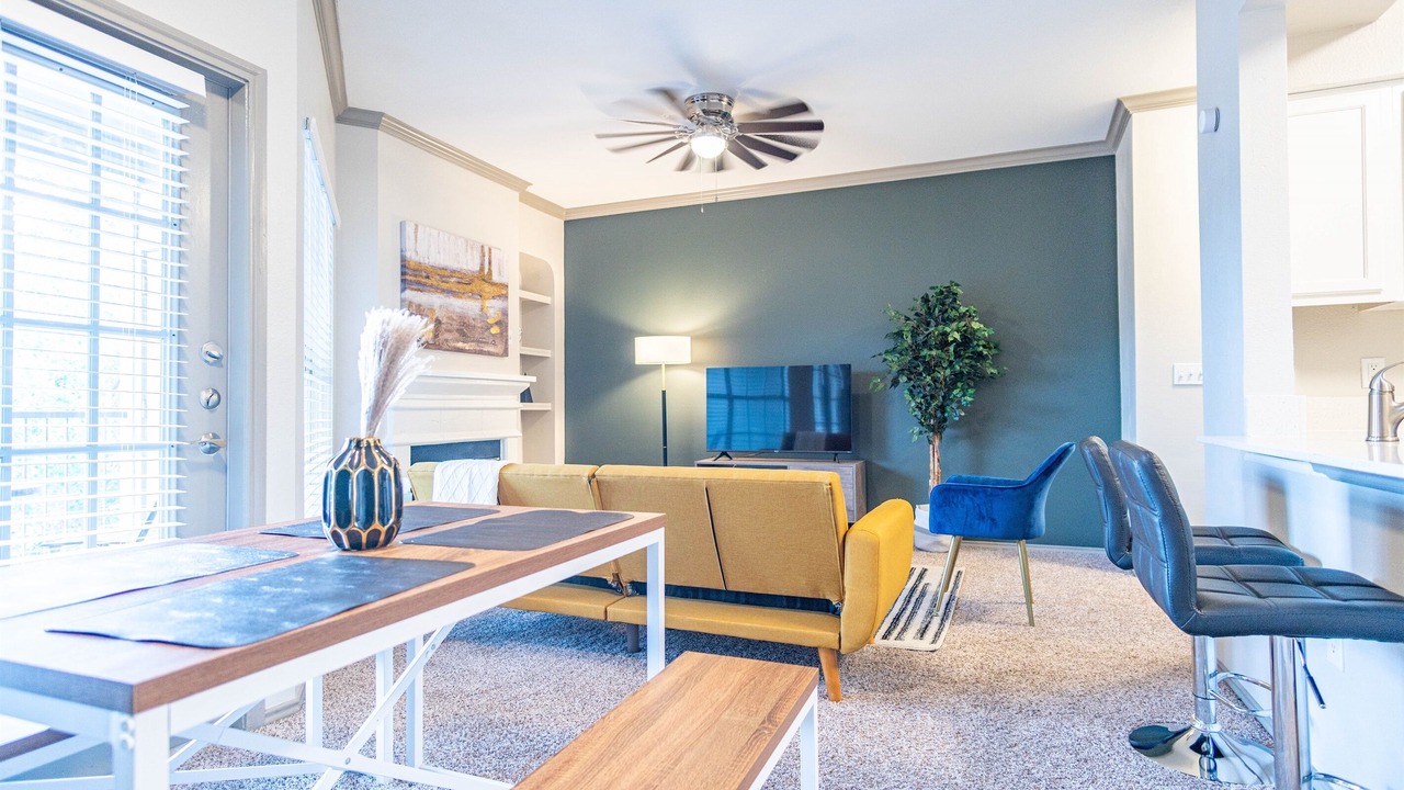 Photo of Livingroom in Wells Branch