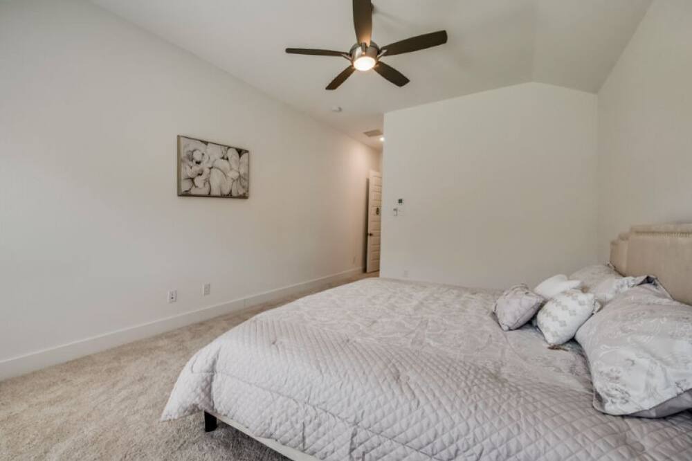 Photo of Bedroom in Fate