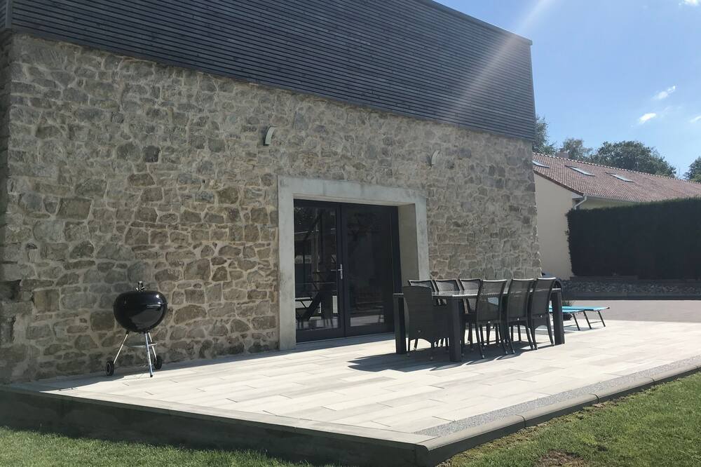 Photo of Patio Balcony in Wierre-Effroy