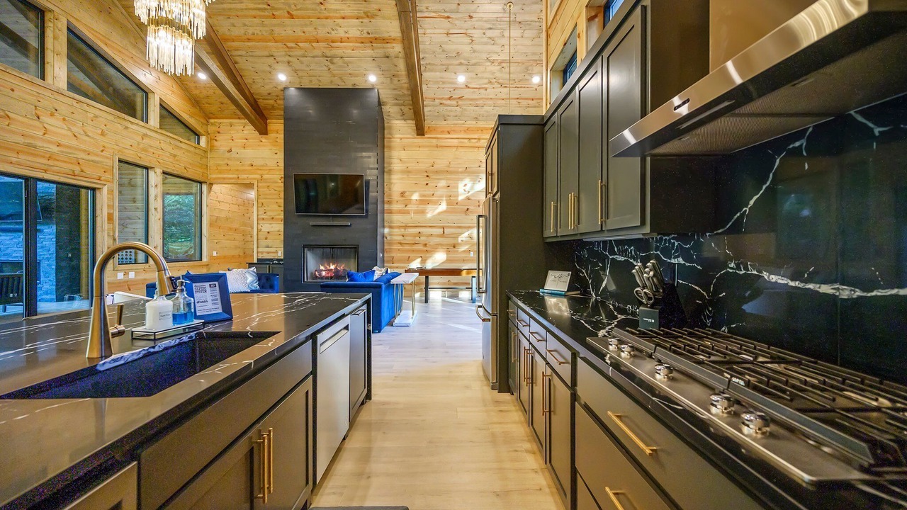 Photo of Kitchen in Hochatown