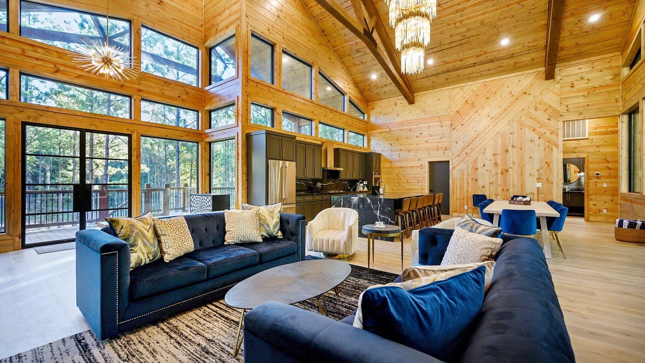 Photo of Livingroom in Hochatown
