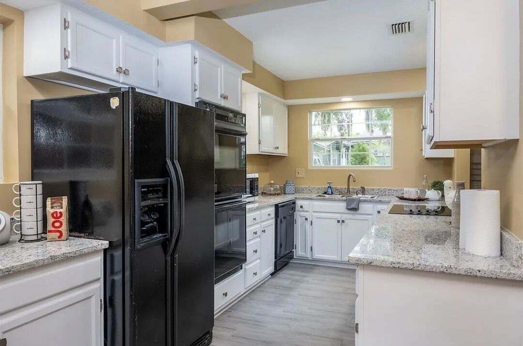Photo of Kitchen in St. Nicholas