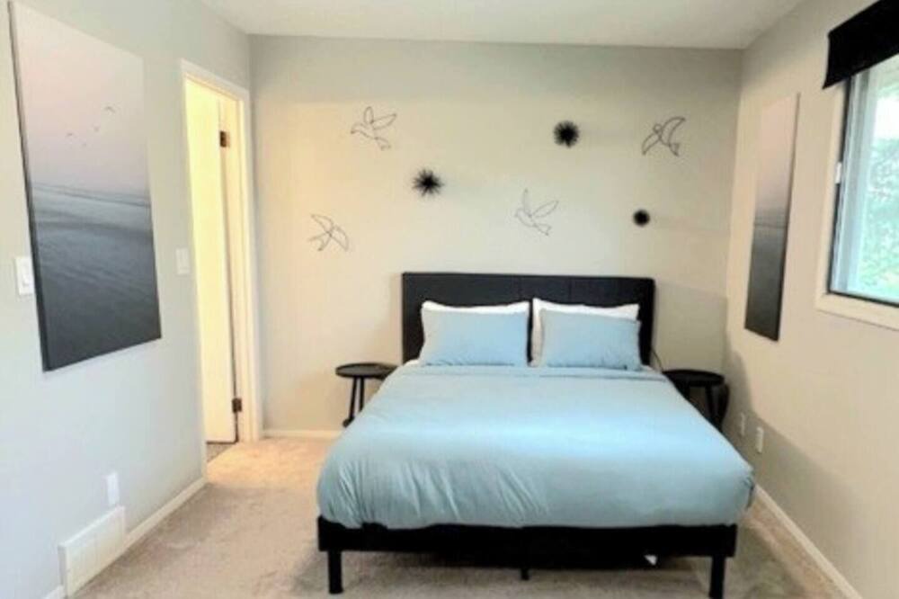 Photo of Bedroom in Montgomery