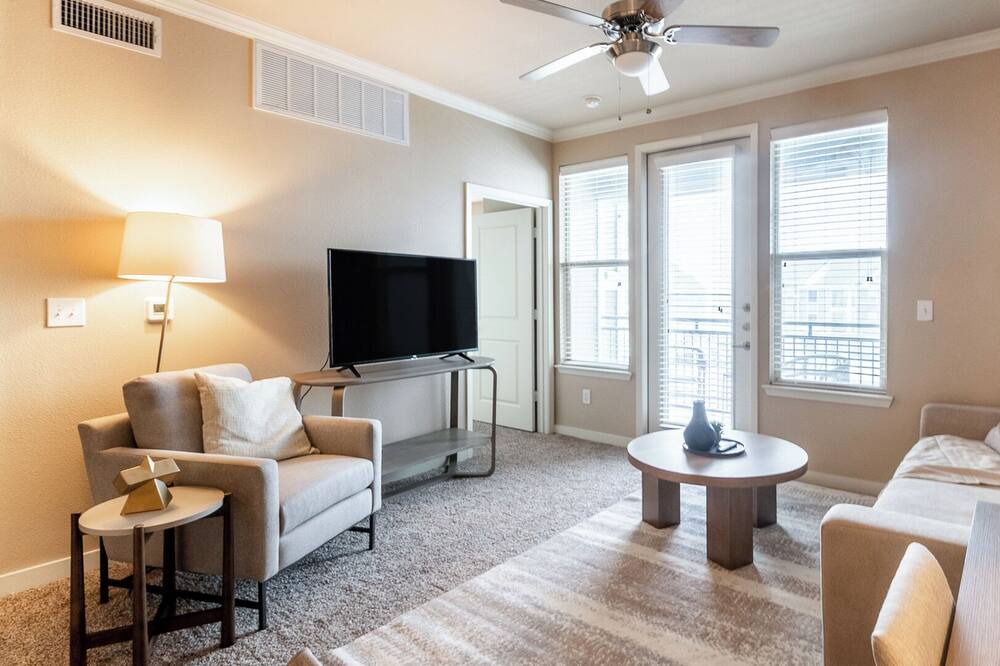 Photo of Livingroom in Bixby