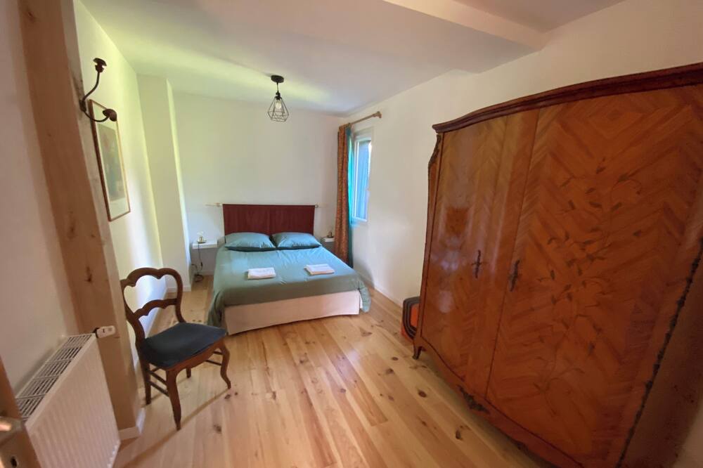 Photo of Bedroom in Saint-Michel-de-Livet