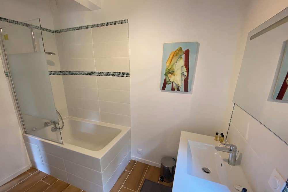 Photo of Bathroom in Saint-Michel-de-Livet