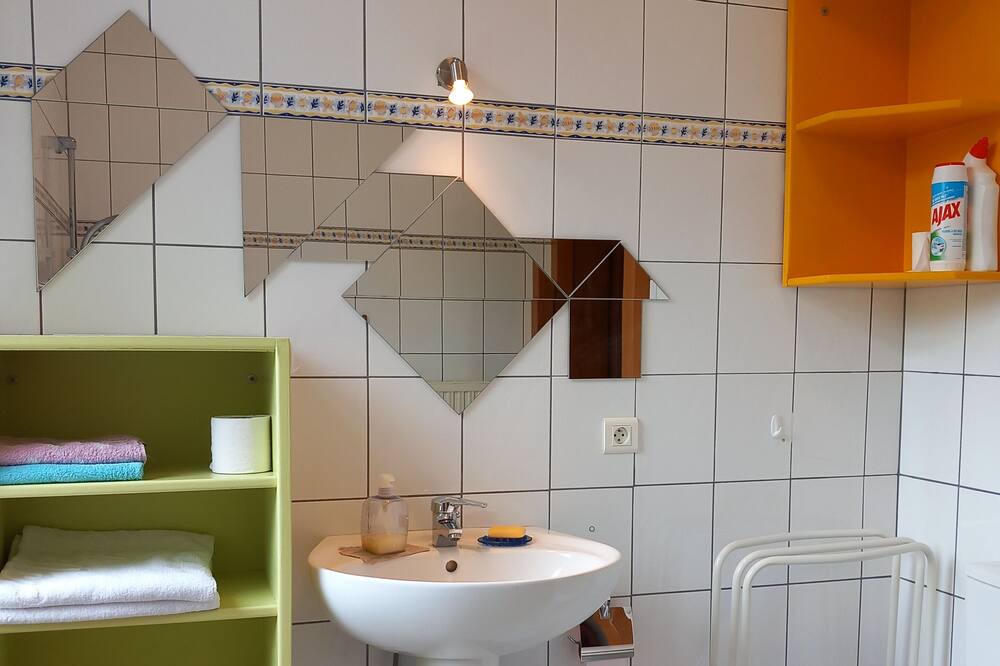 Photo of Bathroom in Puberg