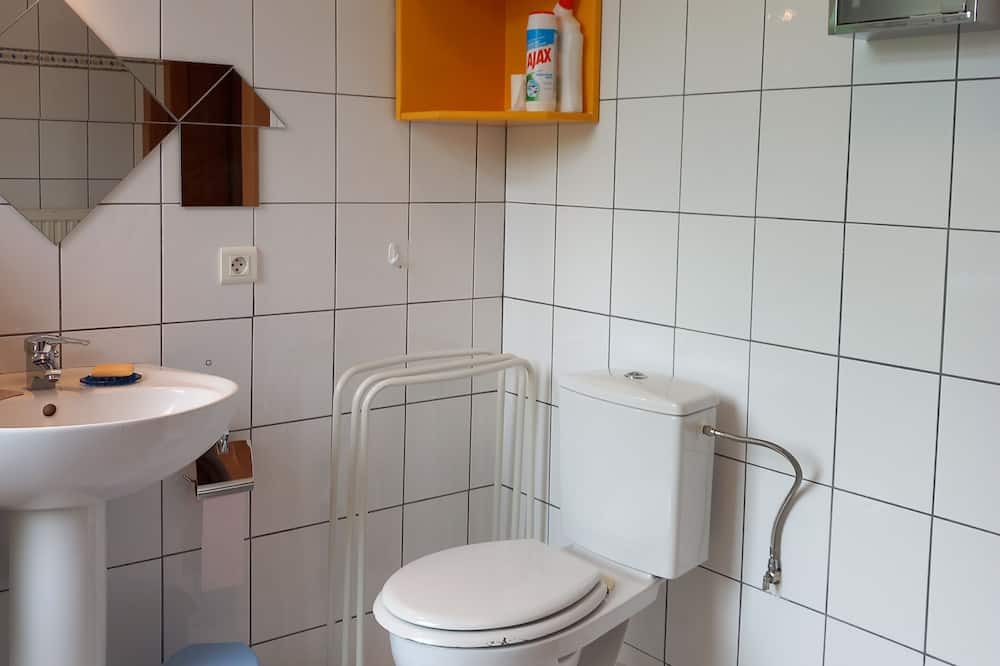 Photo of Bathroom in Puberg
