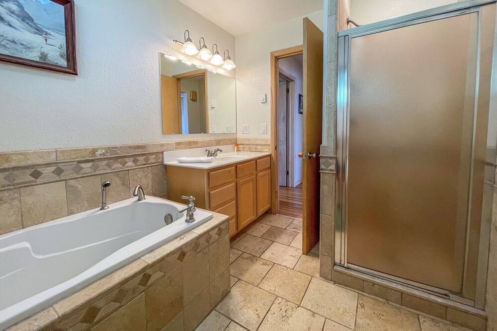 Photo of Bathroom in Two Harbors