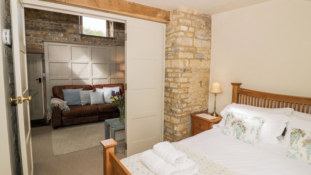 Photo of Others in Halford